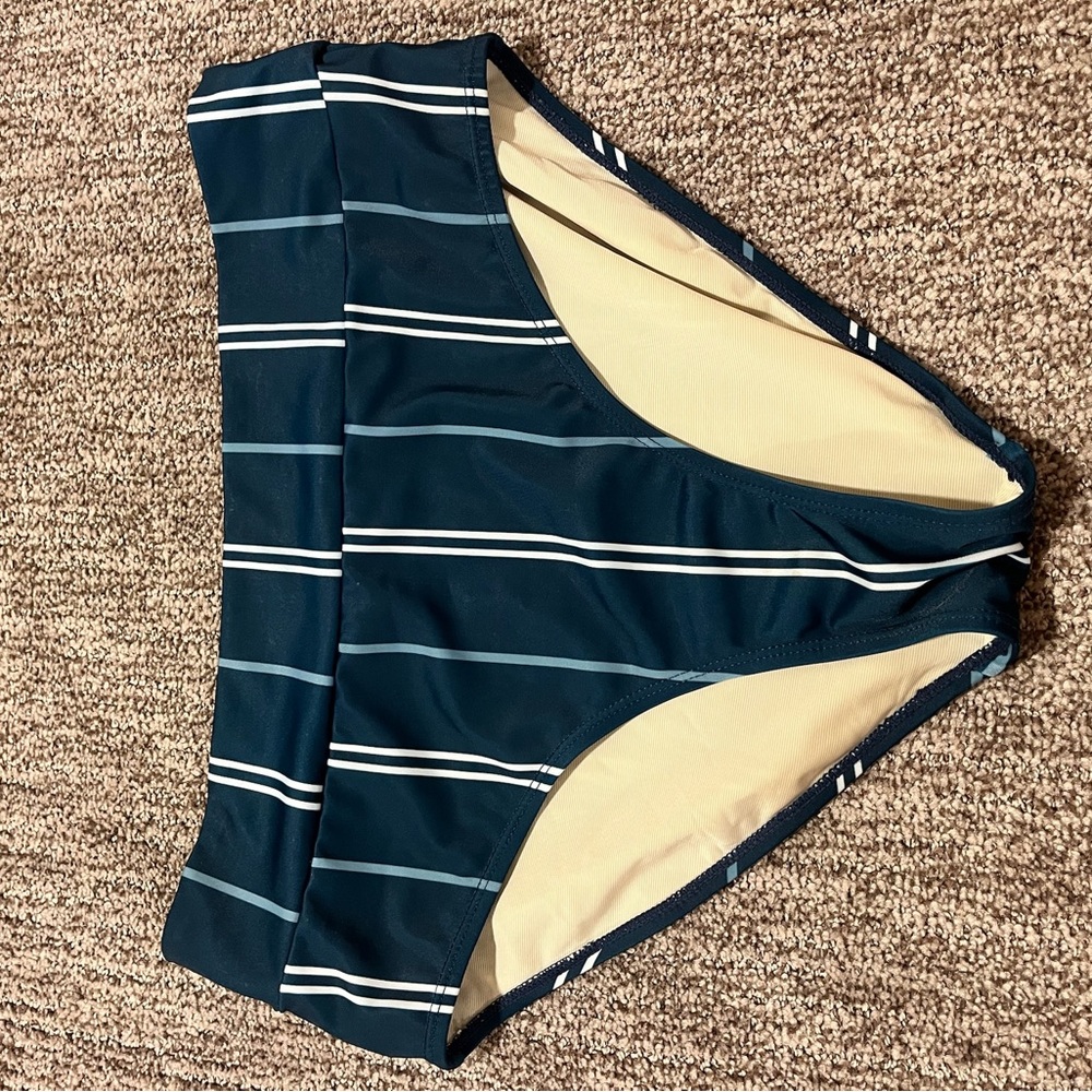 Nani Navy Striped Bottom